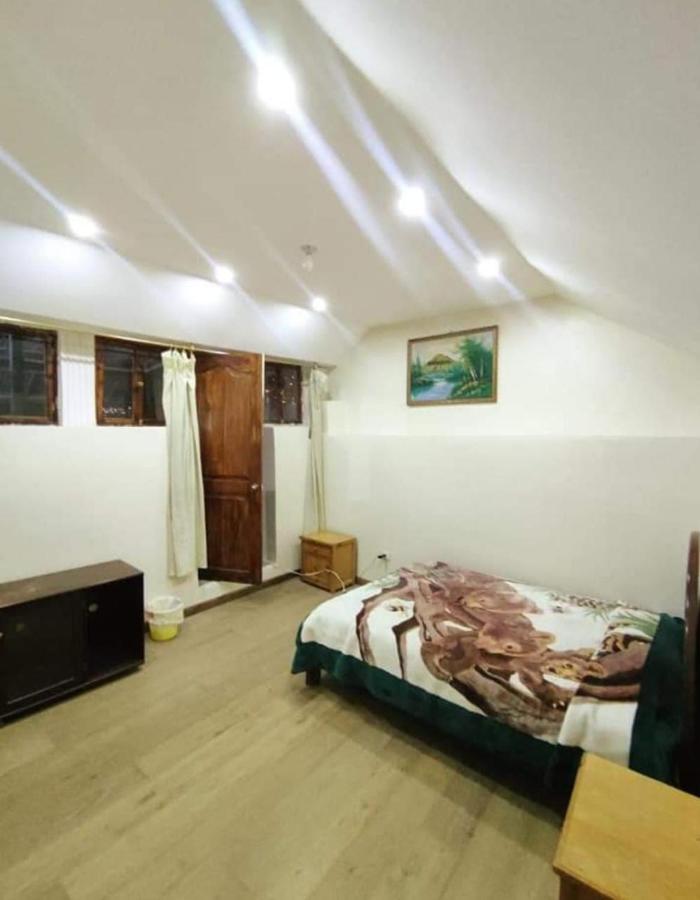 Hostal Atlantis Quito Exteriör bild
