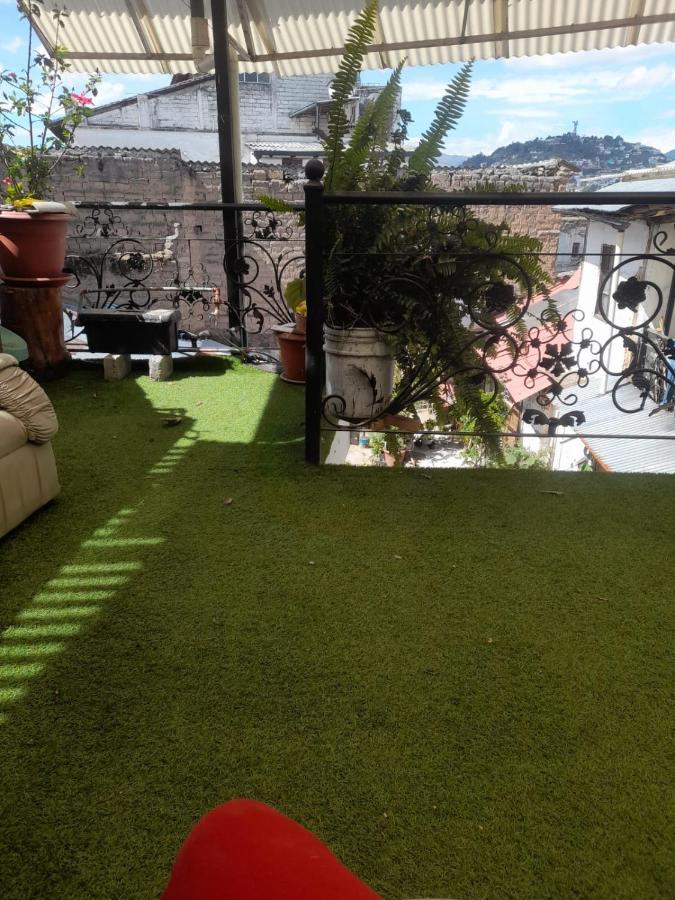 Hostal Atlantis Quito Exteriör bild